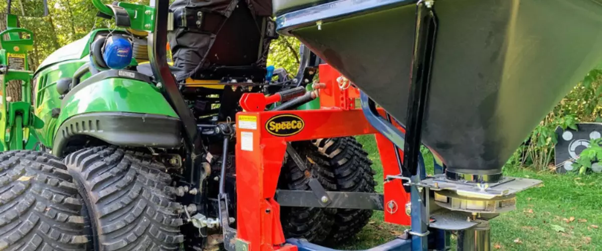 Does Agzaga sell Speeco hitches as well?