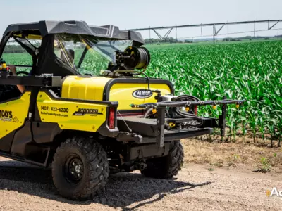 Are these sprayers compatible with booms?