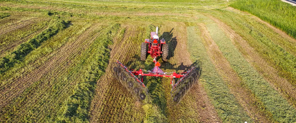 How do I replace a hay rake wheel?