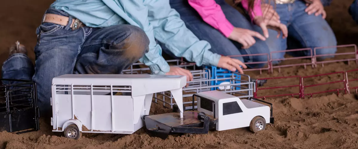 Where Can I Buy Farm Toys and Scale Model Tract...