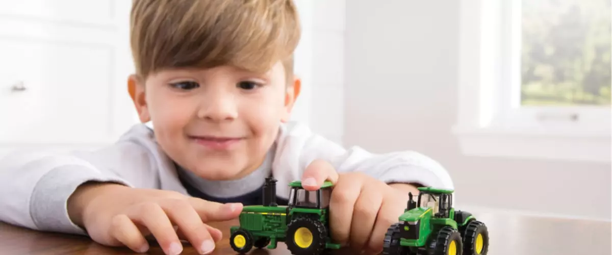 What is the Biggest Scale Toy Tractor? Sizing U...