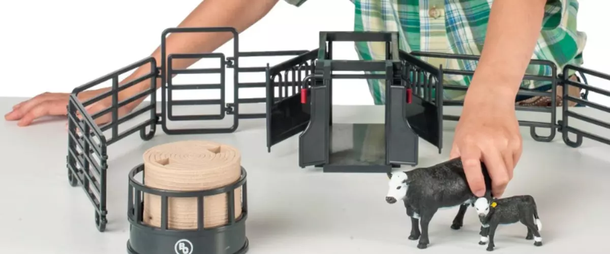 Big Country Toys: Quality Farm and Rodeo Toys