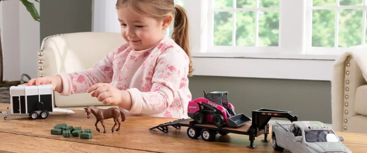 Keep on Truckin' with Ertl Big Toy Trucks and T...