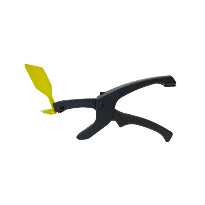 Z-Type 1 Piece Ear Tag Applicator for Livestock
