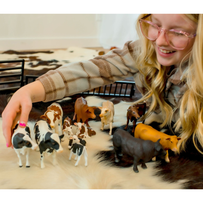 Ultimate Cow Bundle | Lifelike Set with Bulls, Cows & Calves | Zaga Toys Farm Collection